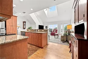 360 Elm St, Greensboro, NC 27401 - Photo 7