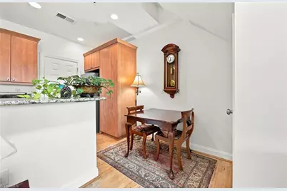 360 Elm Street #304, Greensboro, NC 27401 - Photo 7