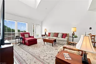 360 Elm St, Greensboro, NC 27401 - Photo 3