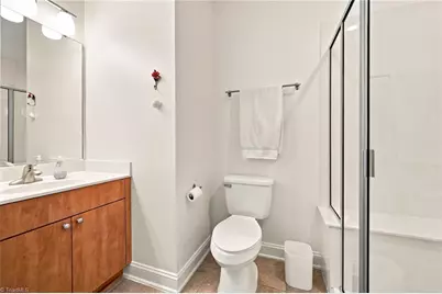360 Elm Street #304, Greensboro, NC 27401 - Photo 11