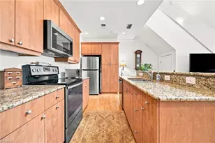360 Elm St, Greensboro, NC 27401 - Photo 3