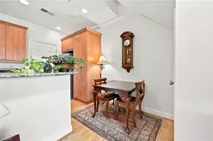 360 Elm St, Greensboro, NC 27401 - Photo 5