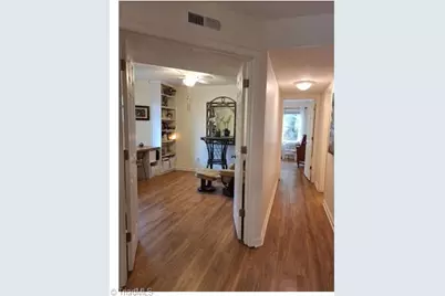 5928 W Friendly Avenue #D, Greensboro, NC 27410 - Photo 5