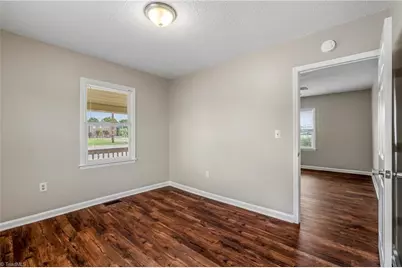 2210 E Market Street, Greensboro, NC 27401 - Photo 9