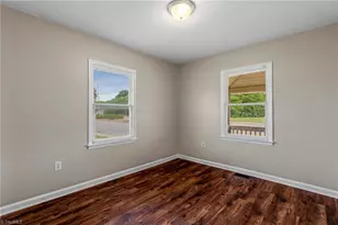2210 E Market St, Greensboro, NC 27401 - Photo 7