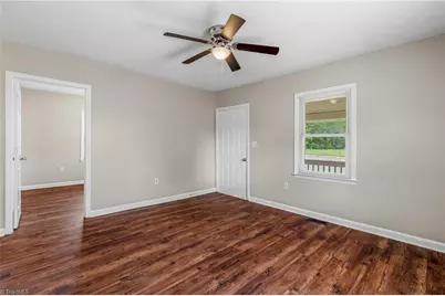 2210 E Market Street, Greensboro, NC 27401 - Photo 5
