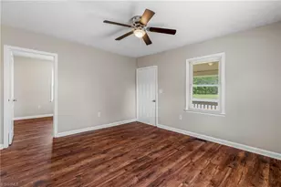 2210 E Market St, Greensboro, NC 27401 - Photo 5