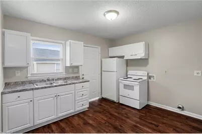 2210 E Market Street, Greensboro, NC 27401 - Photo 15