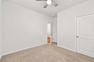 1419 Carisbrooke Dr, Mebane, NC 27302 - Photo 9