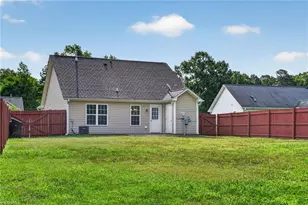 1575 Farningham Ln, Burlington, NC 27215 - Photo 31