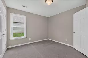 1575 Farningham Ln, Burlington, NC 27215 - Photo 21
