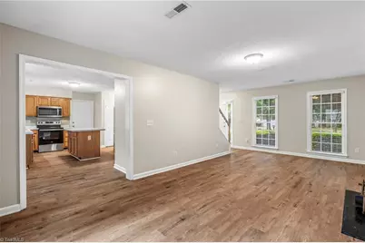 2320 Meadow Gate Drive, Greensboro, NC 27455 - Photo 7