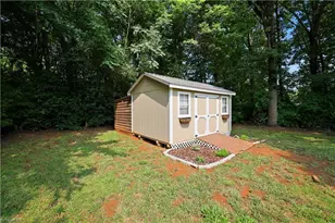 110 New Street S, Liberty, NC 27298 - Photo 23