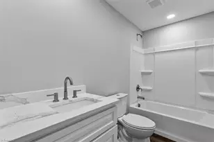 805 Bennett St, Greensboro, NC 27406 - Photo 35