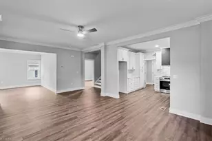 805 Bennett St, Greensboro, NC 27406 - Photo 9