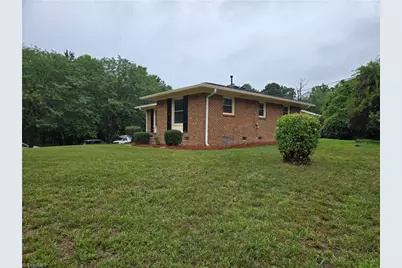 2116 Larkspur Drive, Greensboro, NC 27405 - Photo 3