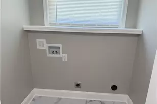 1805 Maryland Ave, Eden, NC 27288 - Photo 9