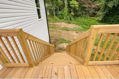 126 Aspen Street, Yadkinville, NC 27055 - Photo 21