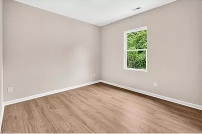 126 Aspen Street, Yadkinville, NC 27055 - Photo 15