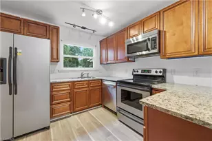 2215 Shadow Valley Rd, High Point, NC 27265 - Photo 11