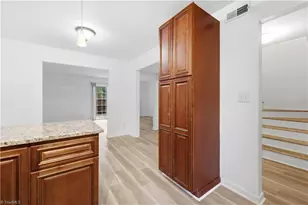 2215 Shadow Valley Rd, High Point, NC 27265 - Photo 13