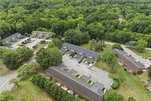 2215 Shadow Valley Rd, High Point, NC 27265 - Photo 7
