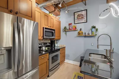836 Oak Street #306, Winston-Salem, NC 27101 - Photo 13