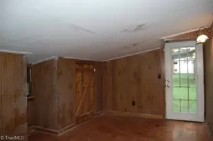 156 S Snider St, Denton, NC 27239 - Photo 27
