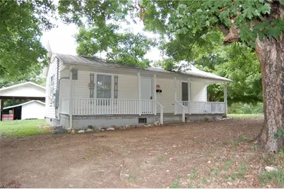 156 S Snider Street, Denton, NC 27239 - Photo 1