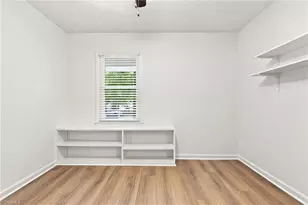 2210 Bracyridge Rd, Greensboro, NC 27407 - Photo 23