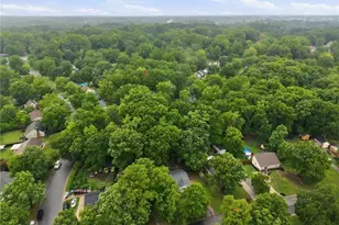 2210 Bracyridge Rd, Greensboro, NC 27407 - Photo 29