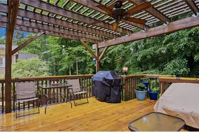 5009 Meadow Hill Court, Winston-Salem, NC 27106 - Photo 7