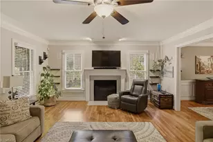 5009 Meadow Hill Ct, Winston-Salem, NC 27106 - Photo 9