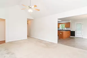 3955 Chucks Ct, Burlington, NC 27215 - Photo 13