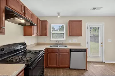 4047 Parkside Meadow Court, Winston-Salem, NC 27127 - Photo 13