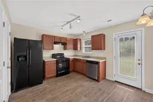 4047 Parkside Meadow Ct, Winston-Salem, NC 27127 - Photo 11