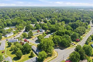 1300 Warwick Dr, Burlington, NC 27215 - Photo 21
