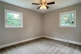 1332 Calvert Dr, Winston-Salem, NC 27107 - Photo 9