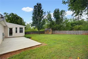 6051 Summer Trace Ln, Winston-Salem, NC 27105 - Photo 25