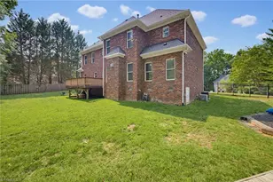 4 Willow Oak Ct, Greensboro, NC 27408 - Photo 39