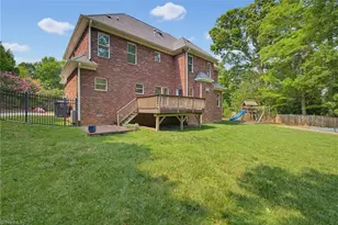 4 Willow Oak Ct, Greensboro, NC 27408 - Photo 37