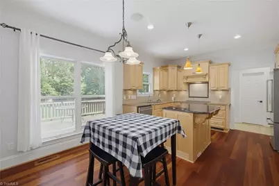 4 Willow Oak Court, Greensboro, NC 27408 - Photo 11
