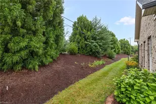 4344 Rockledge Ln, Thomasville, NC 27360 - Photo 33