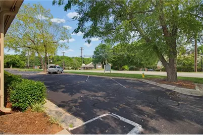 701 W Main Street, Jamestown, NC 27282 - Photo 5