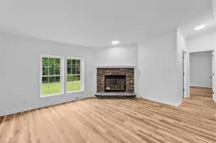 1650 Lincoln St, Eden, NC 27288 - Photo 7