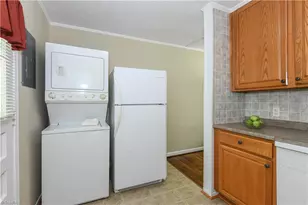514 Overlook St, Greensboro, NC 27403 - Photo 7
