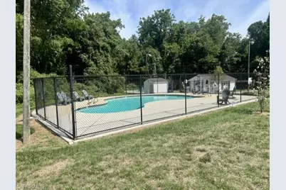 514 Overlook Street, Greensboro, NC 27403 - Photo 17