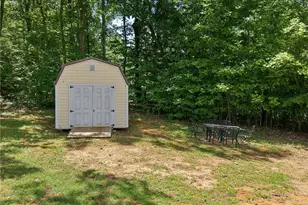 140 Laurel Ridge Ct, Reidsville, NC 27320 - Photo 33
