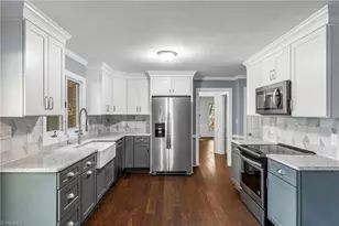 4103 Oak Hollow Dr, High Point, NC 27265 - Photo 11