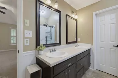 992 Lake Forest Court, Eden, NC 27288 - Photo 23